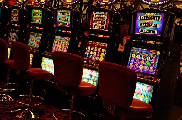 suhu88 Asia Gaming interface showing football and live-dealer sections